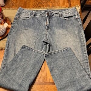 Laurie Felt Women's Straight Leg Jeans — Faded Blue Denim